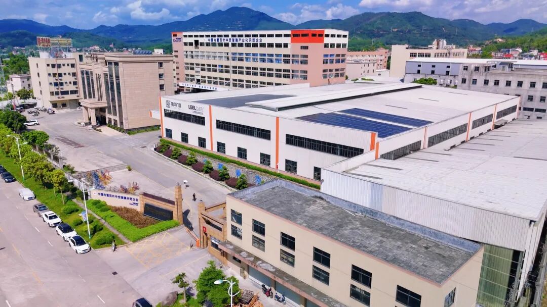 Guohua Doors & Windows и Penghao Glass ги здружуваат силите за да создадат ново поглавје во Врати и прозорци од високата класа